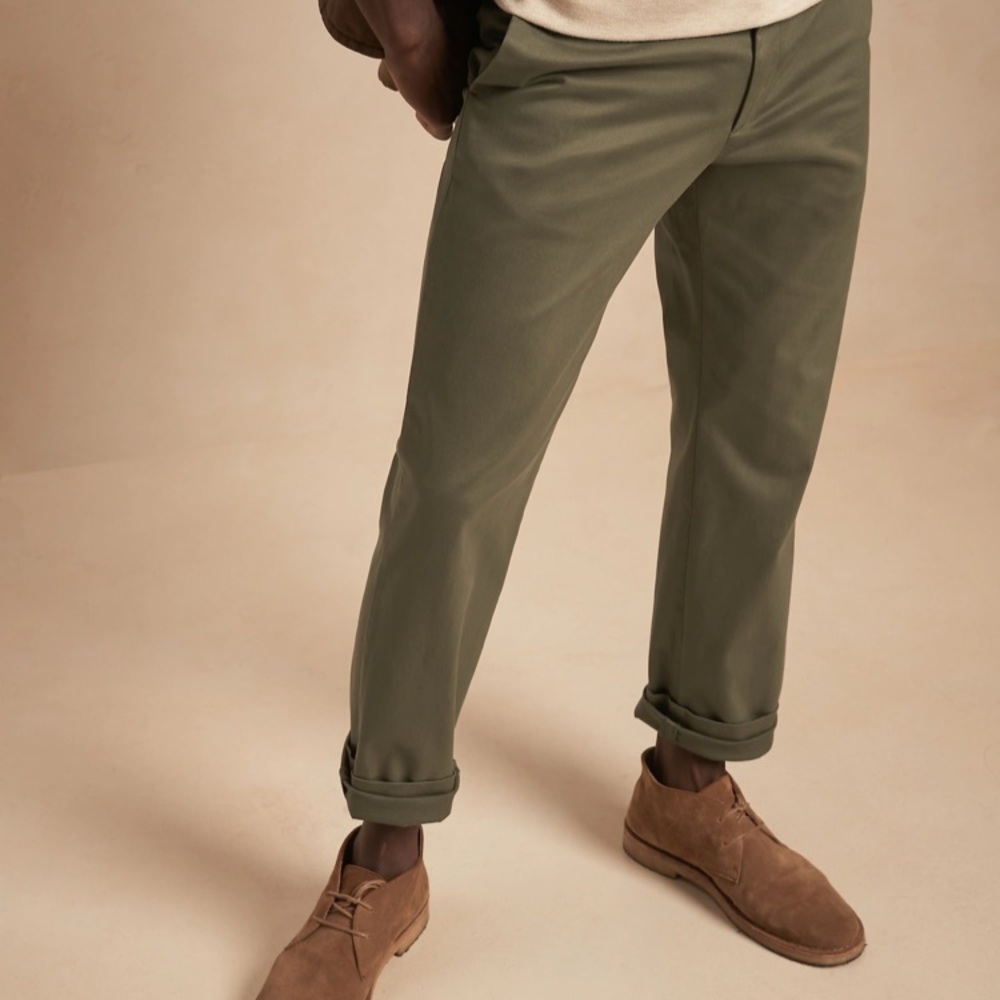 Banana Republic Straight Leg Gavin Chino, Size 31x30